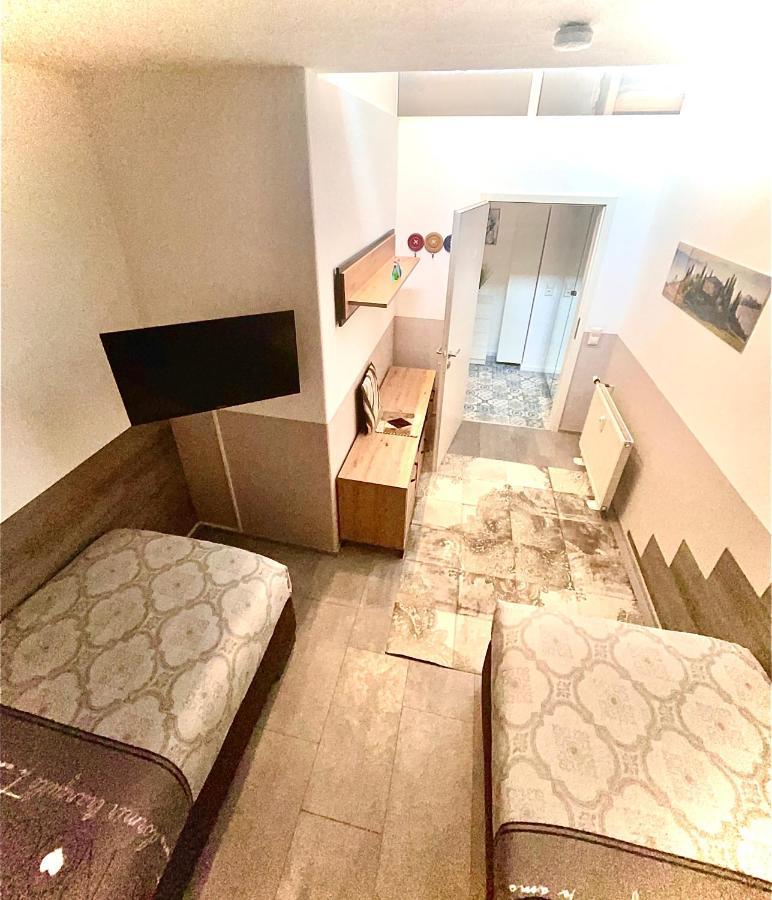 2 Room Galerie Einliegerwohnung In Rheinstetten, Messe Naehe, Rollstuhlfahrer Geeignet Exterior foto